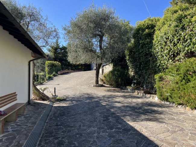 Villa in vendita a Dolcedo