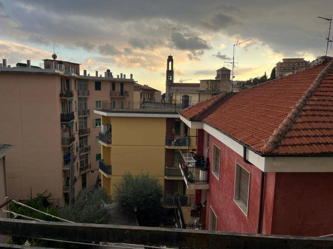 Appartamento in vendita a Imperia