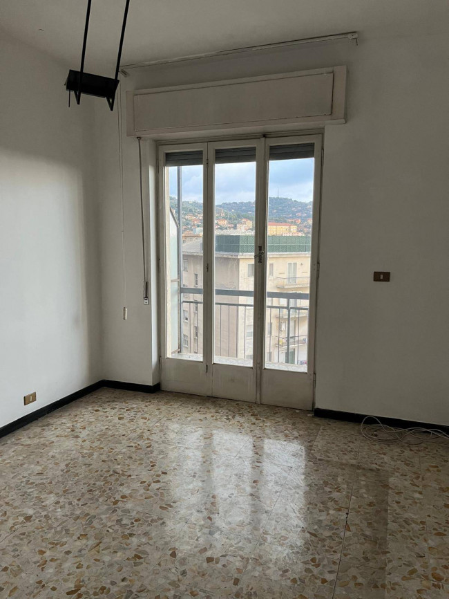 Appartamento in vendita a Imperia