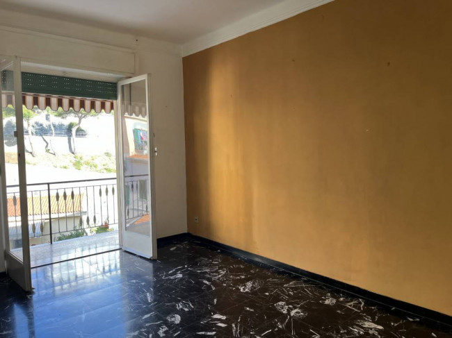 Appartamento in vendita a Imperia