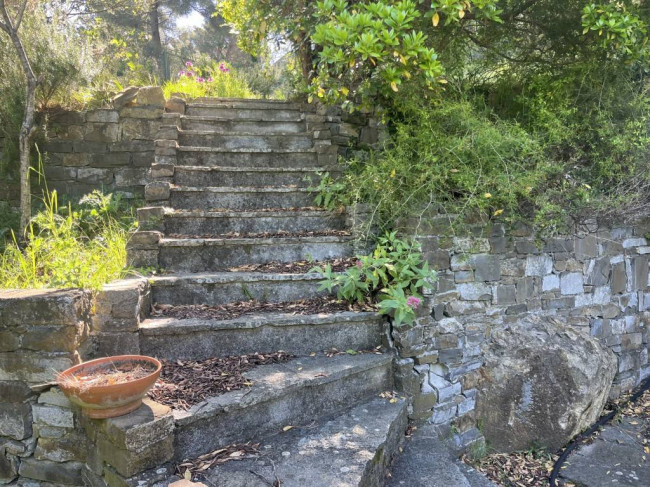 Villa in vendita a Imperia