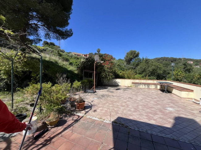 Villa in vendita a Imperia