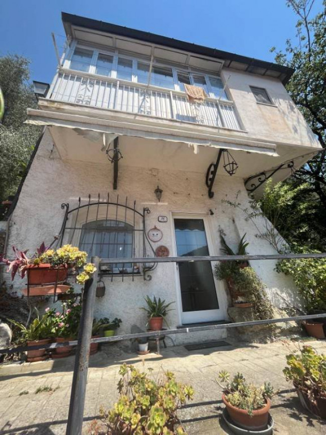 Casa singola in vendita a Prelà