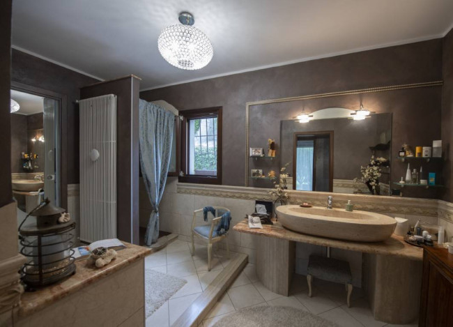 Villa in vendita a Imperia