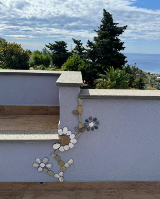 Villa in vendita a Imperia