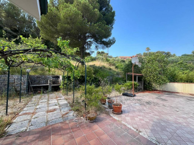 Villa in vendita a Imperia