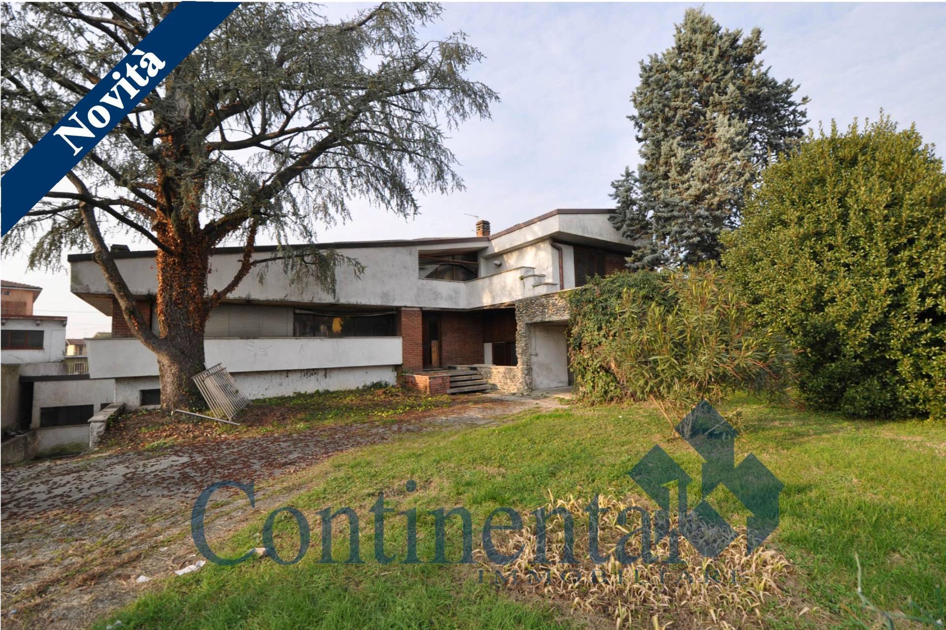 Boltiere – Via Cardinal Testa – 454 mq