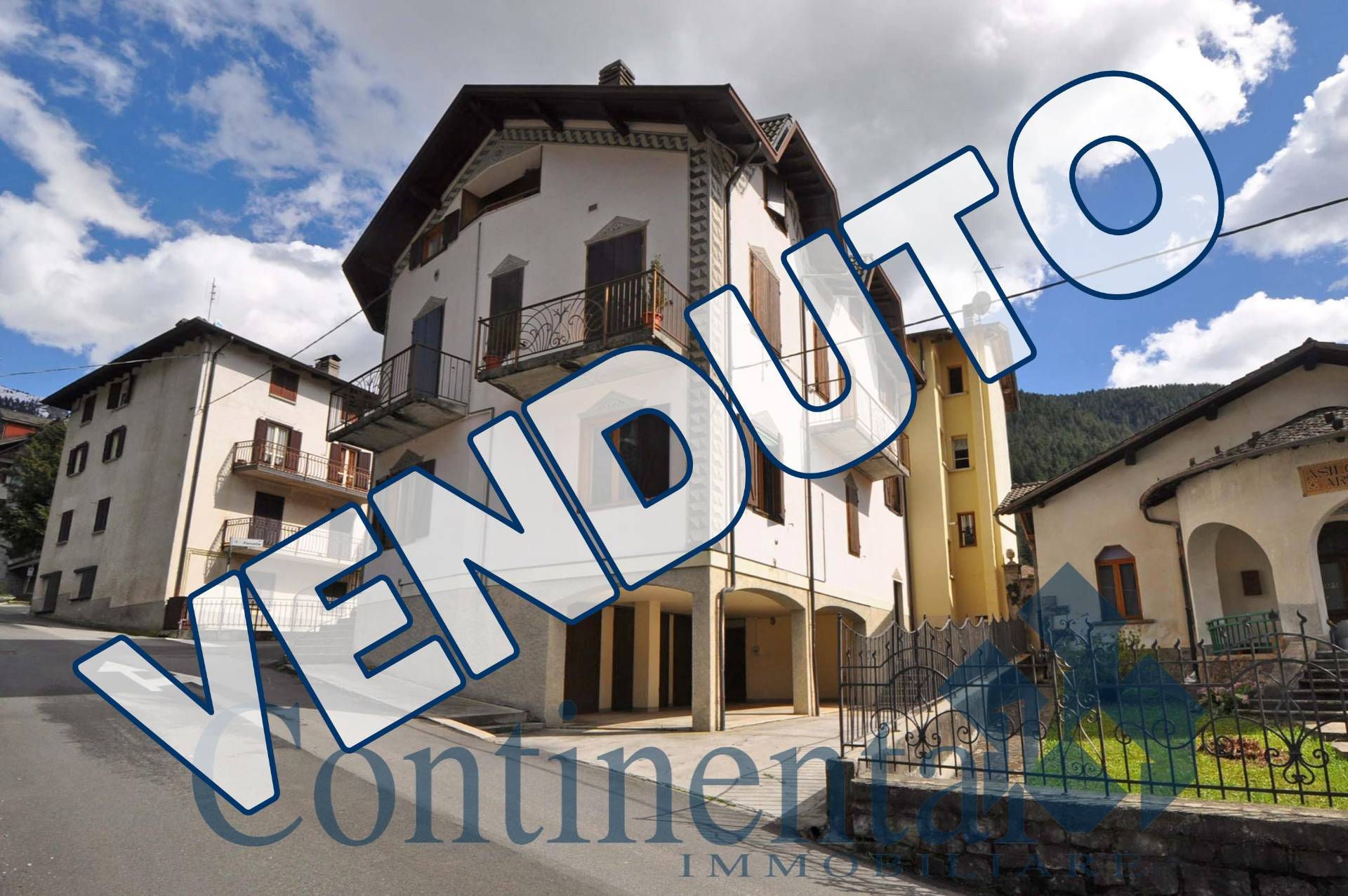 Piazzatorre – Via XX settembre – 93 mq