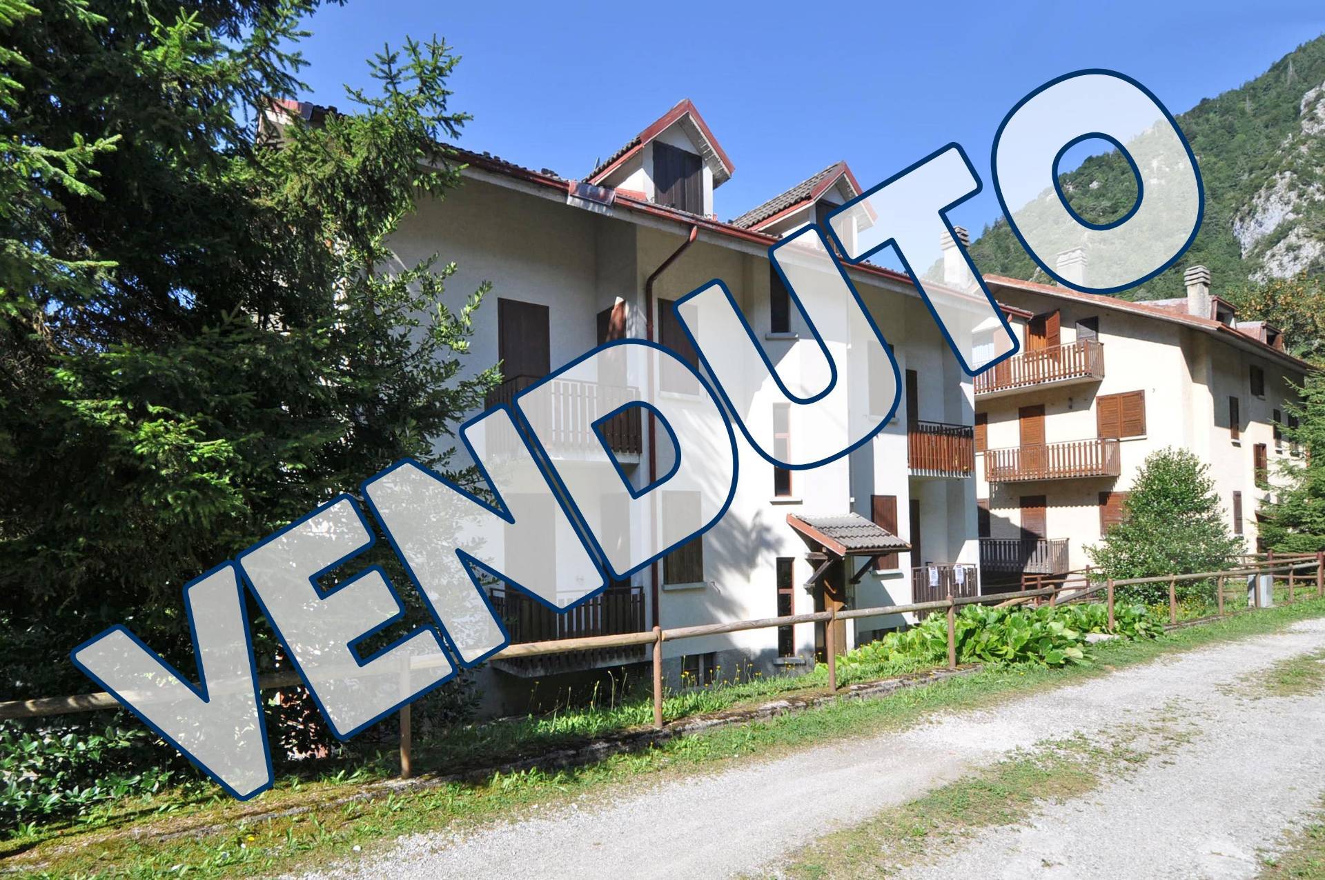 Piazzatorre – Via Pegros – 63 mq