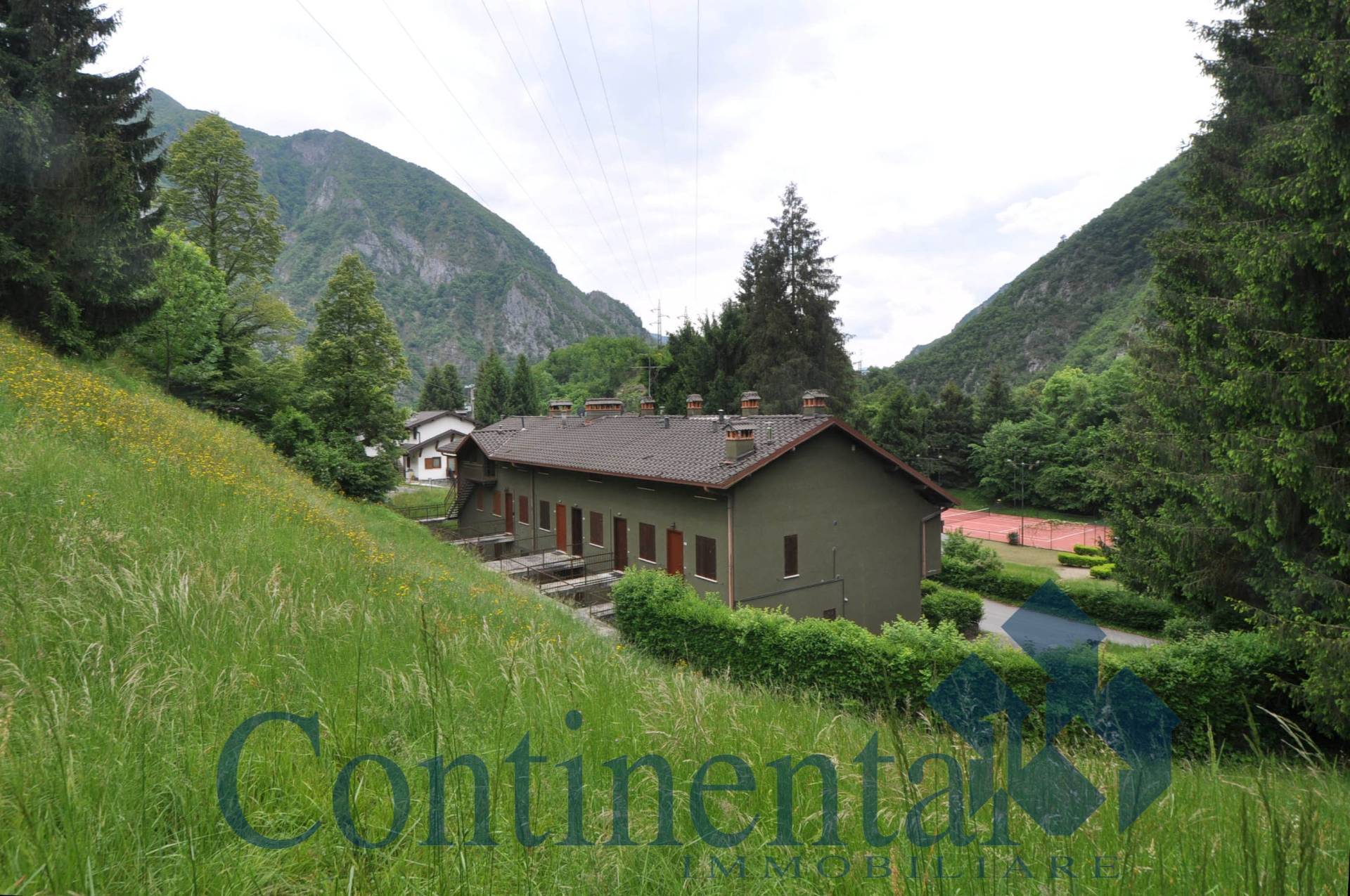 Piazza Brembana – Via Castello – 60 mq