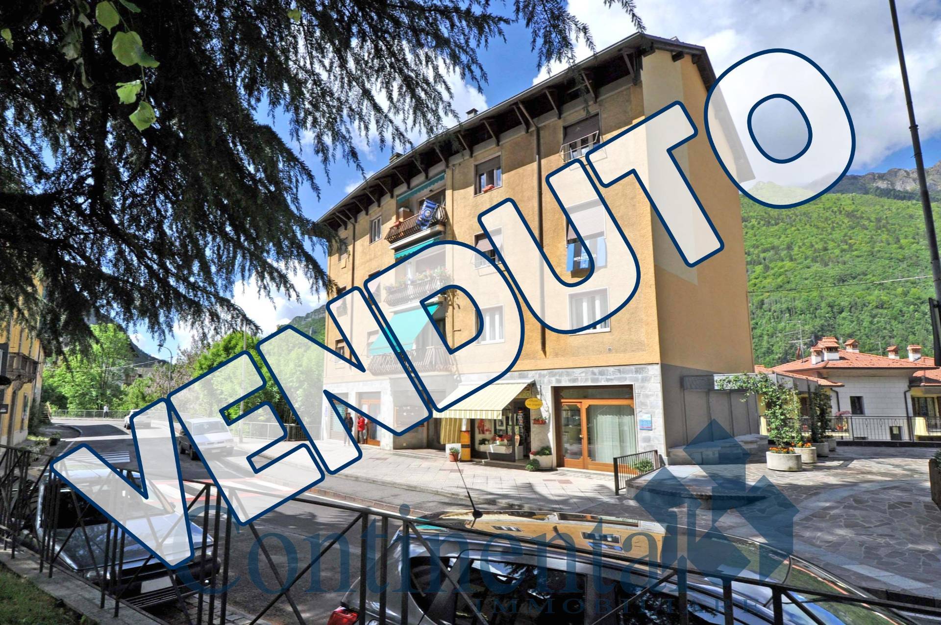 Piazza Brembana – Via Roma – 80 mq