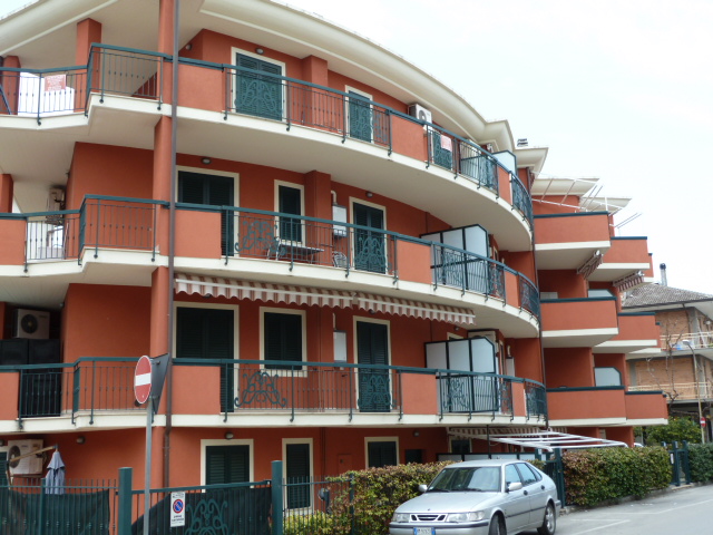  san-benedetto-del-tronto affitto quart: rotonda vela-immobiliare-srl