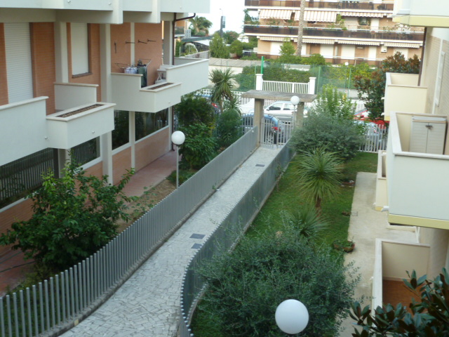  grottammare vendita quart: lungomare (don diego) vela-immobiliare-srl