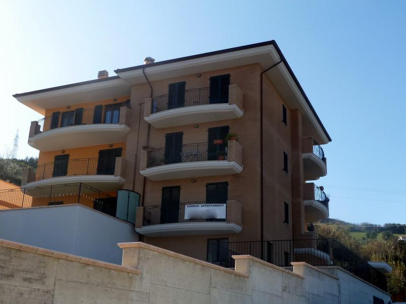 Appartamento COLONNELLA vendita    Vela Immobiliare Srl