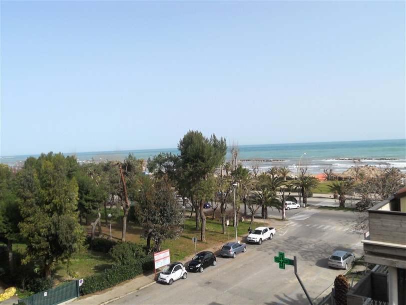  san benedetto del tronto vendita quart: lungomare vela immobiliare srl