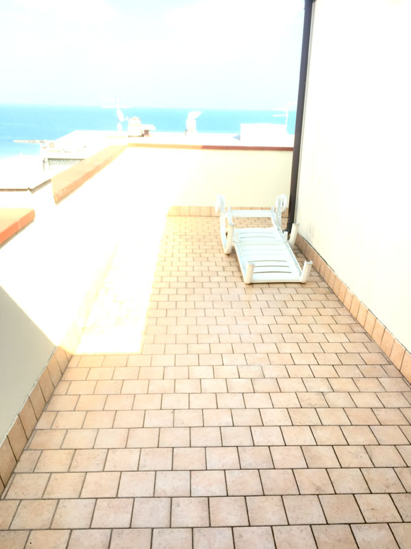 Appartamento SAN BENEDETTO DEL TRONTO vendita  Via Volta - Relax  Vela Immobiliare Srl