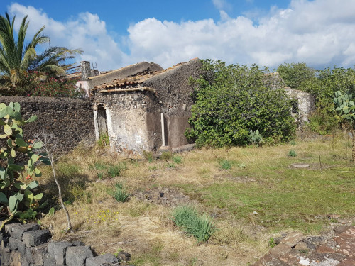 Terreno agricolo in vendita a Ragalna (CT)