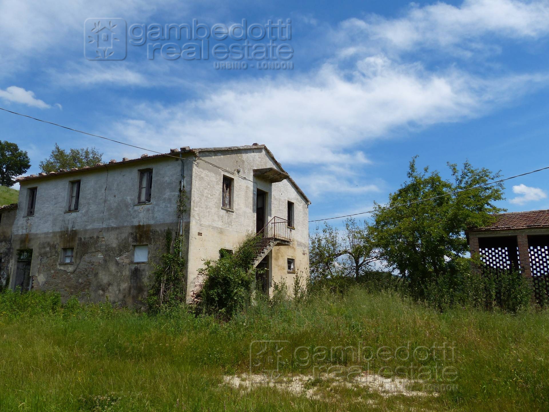 Rustico - Cascina URBINO vendita  Monteavorio  Gambedotti Real Estate