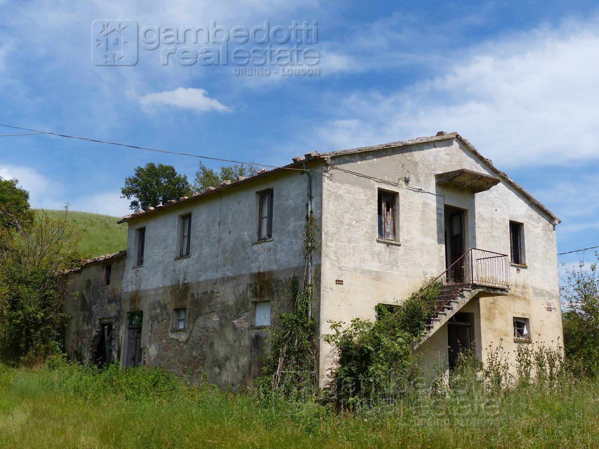 Rustico - Cascina URBINO vendita  Monteavorio  Gambedotti Real Estate