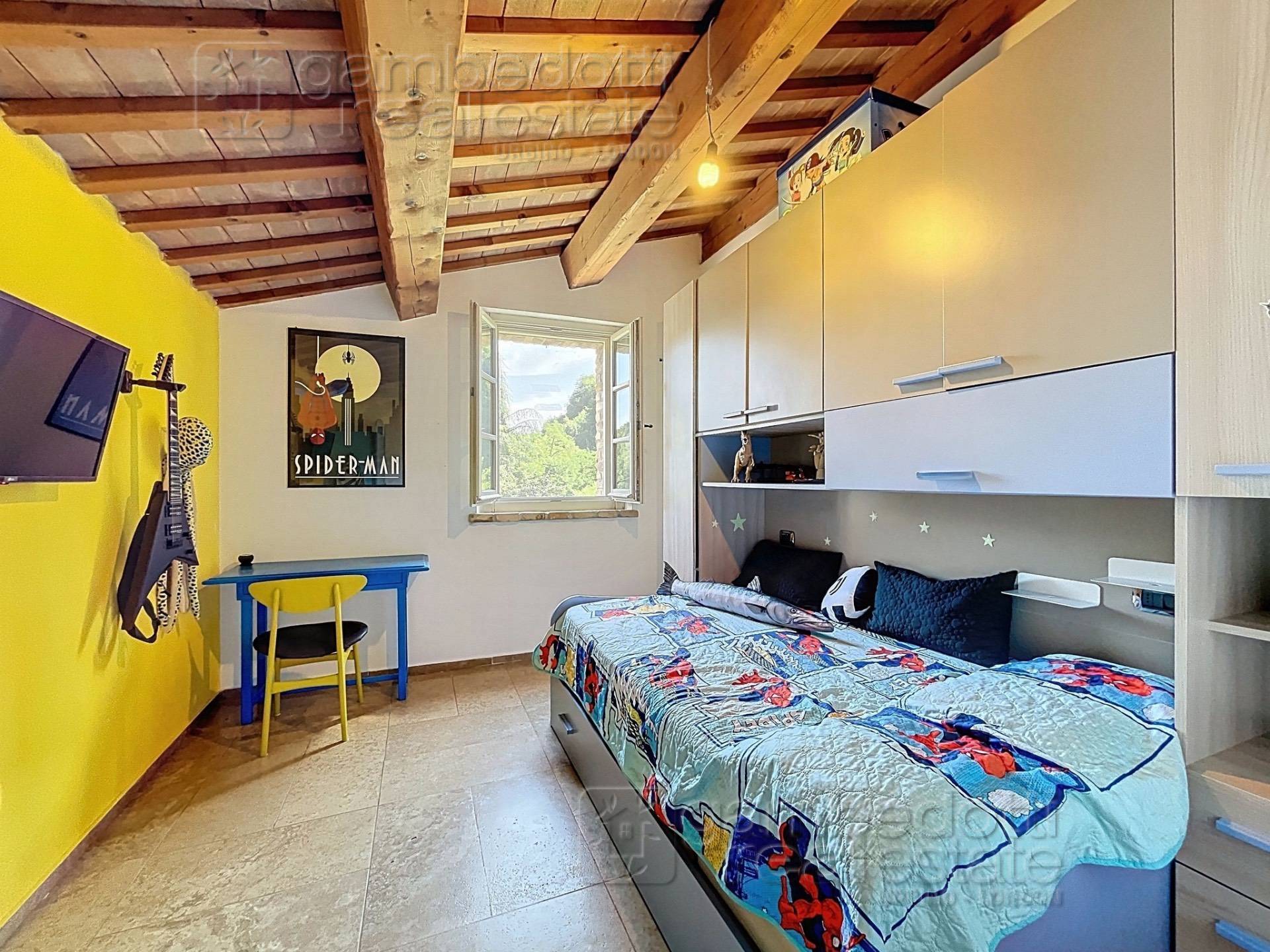 Villa in vendita a Urbino (PU)