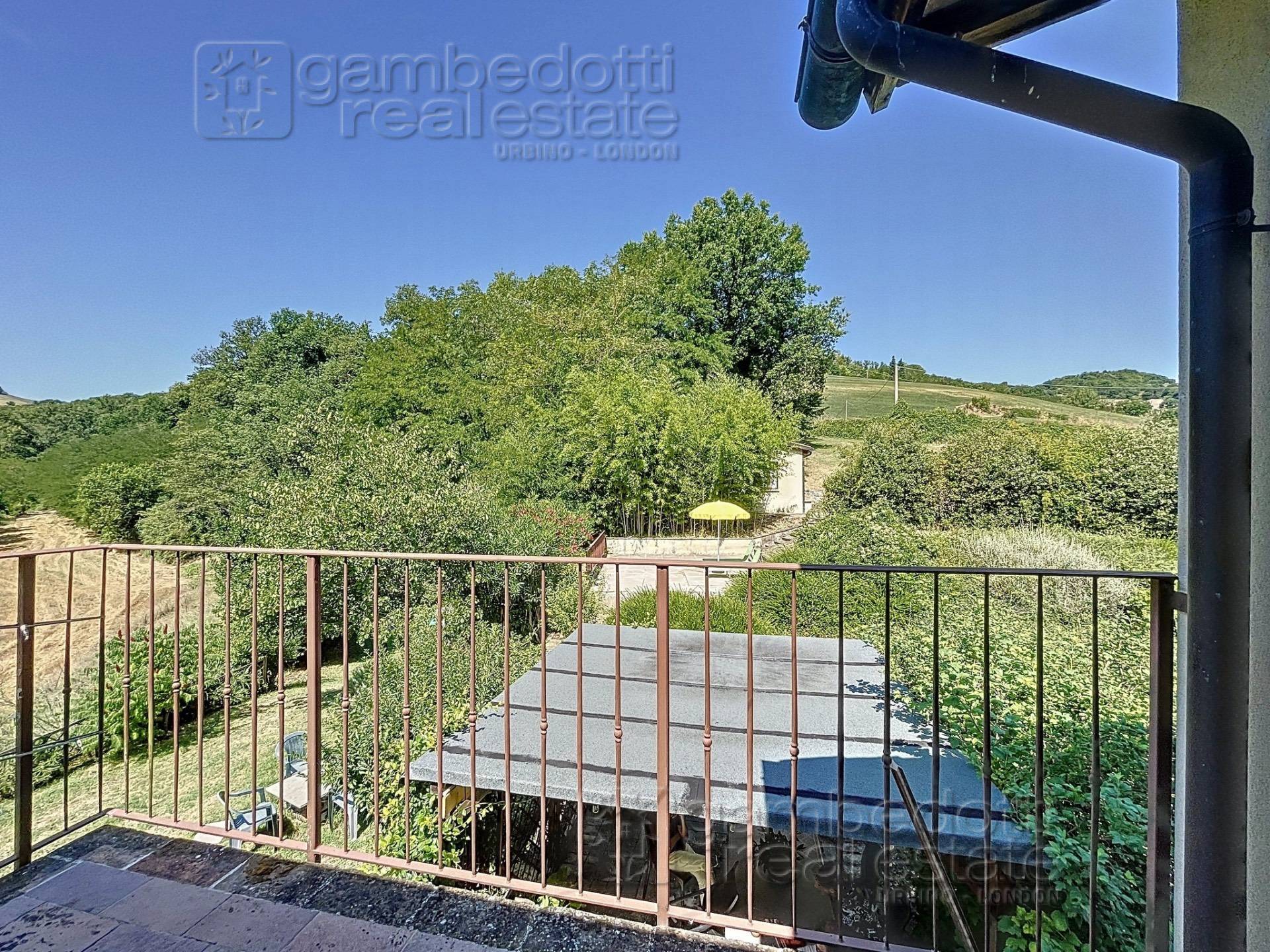 Villa in vendita a Urbino (PU)