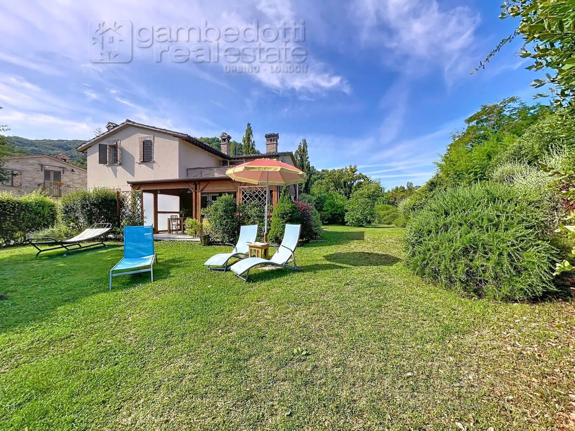 Villa in vendita a Urbino (PU)