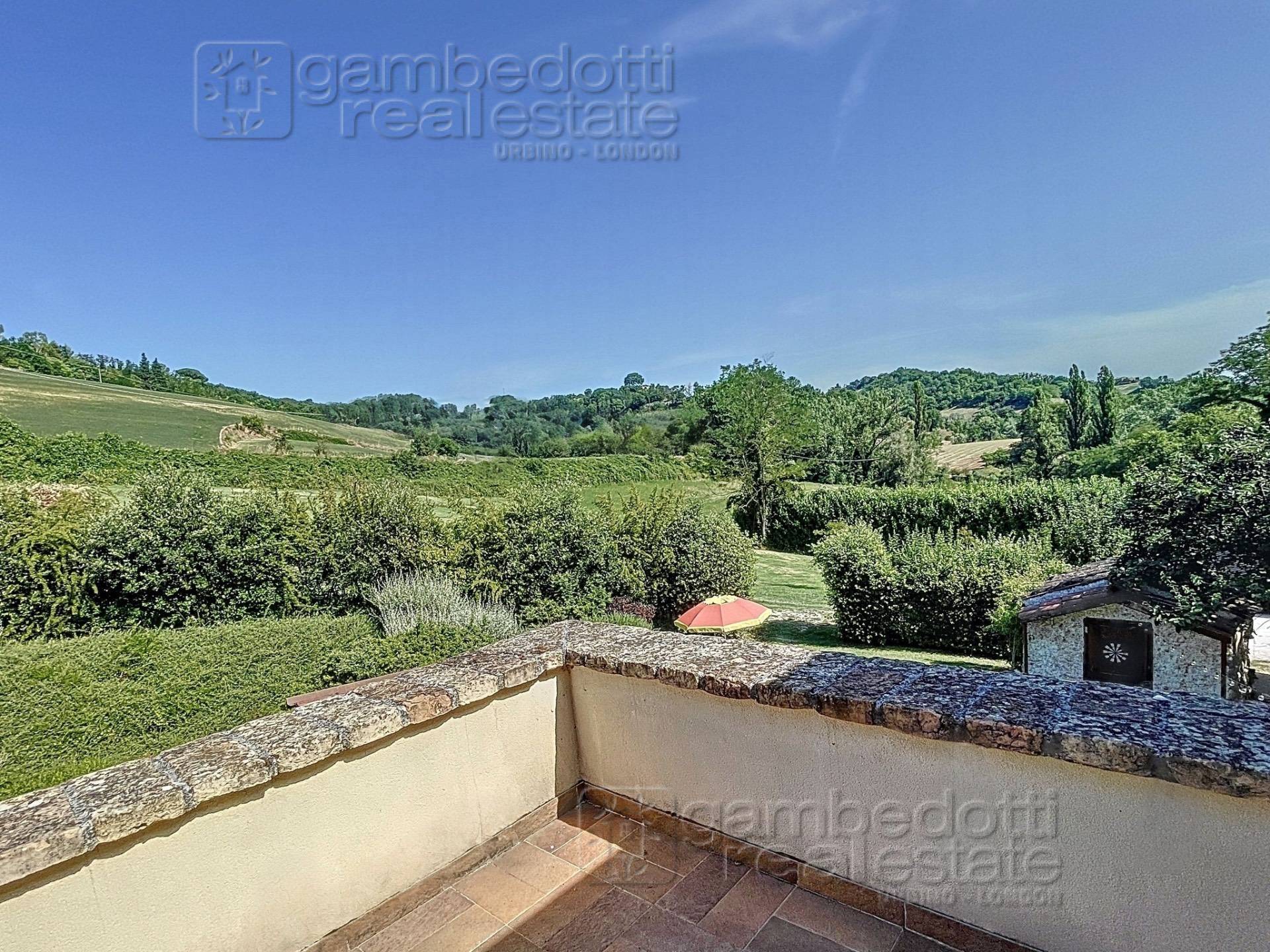 Villa in vendita a Urbino (PU)