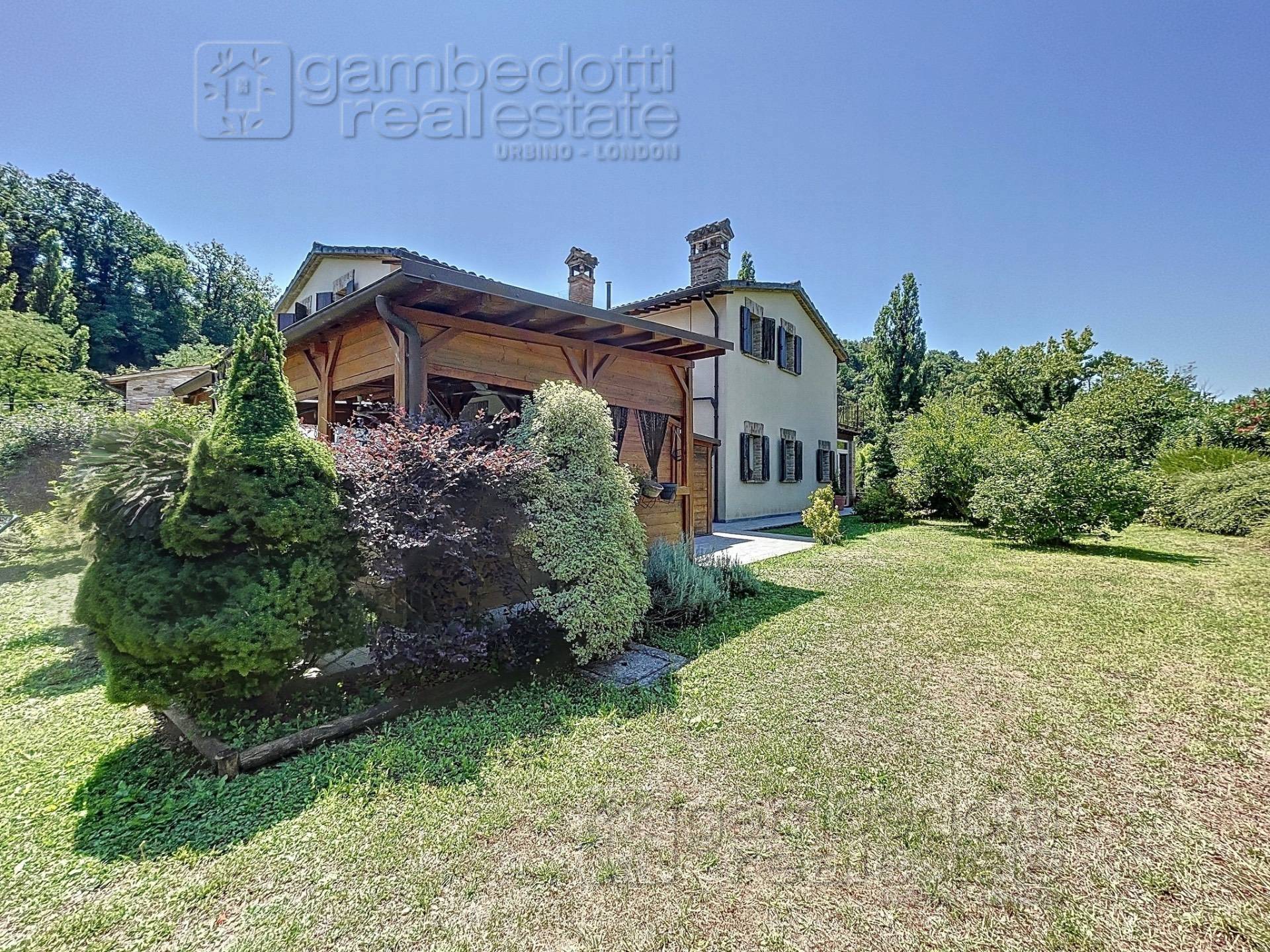 Villa in vendita a Urbino (PU)