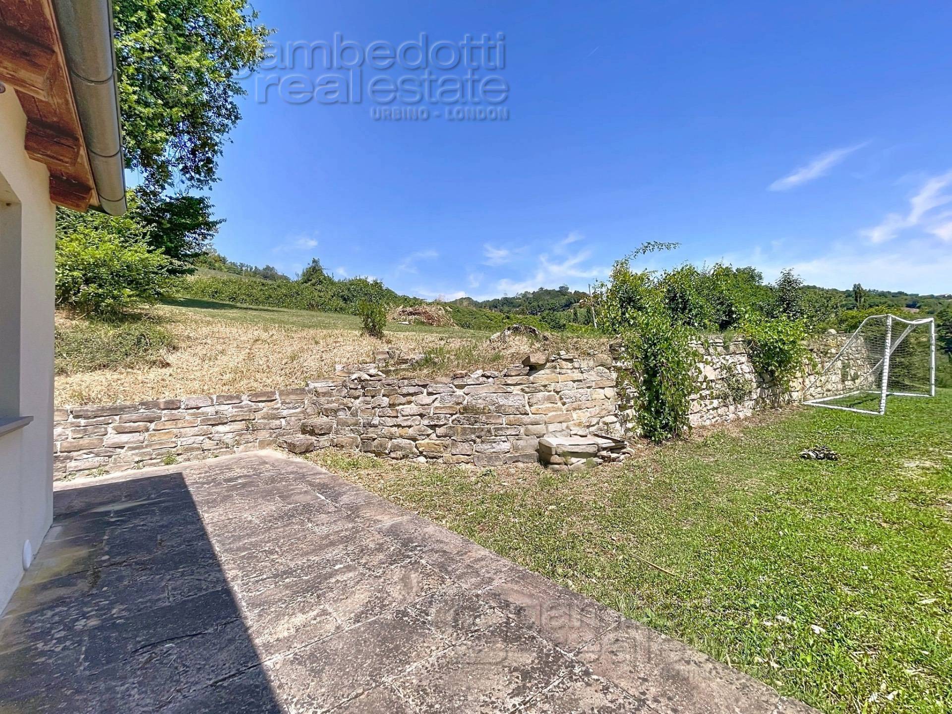 Villa in vendita a Urbino (PU)