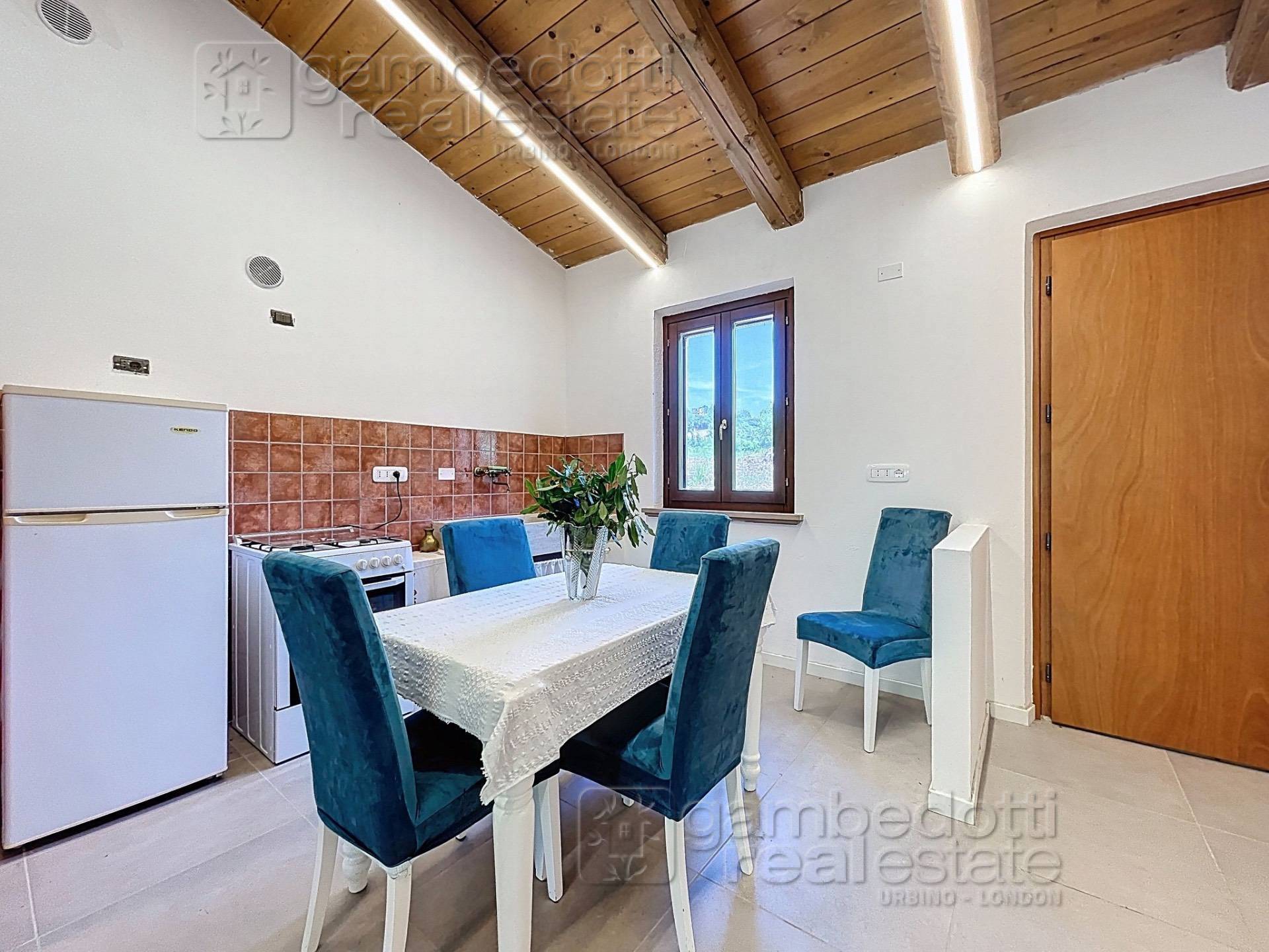 Villa in vendita a Urbino (PU)