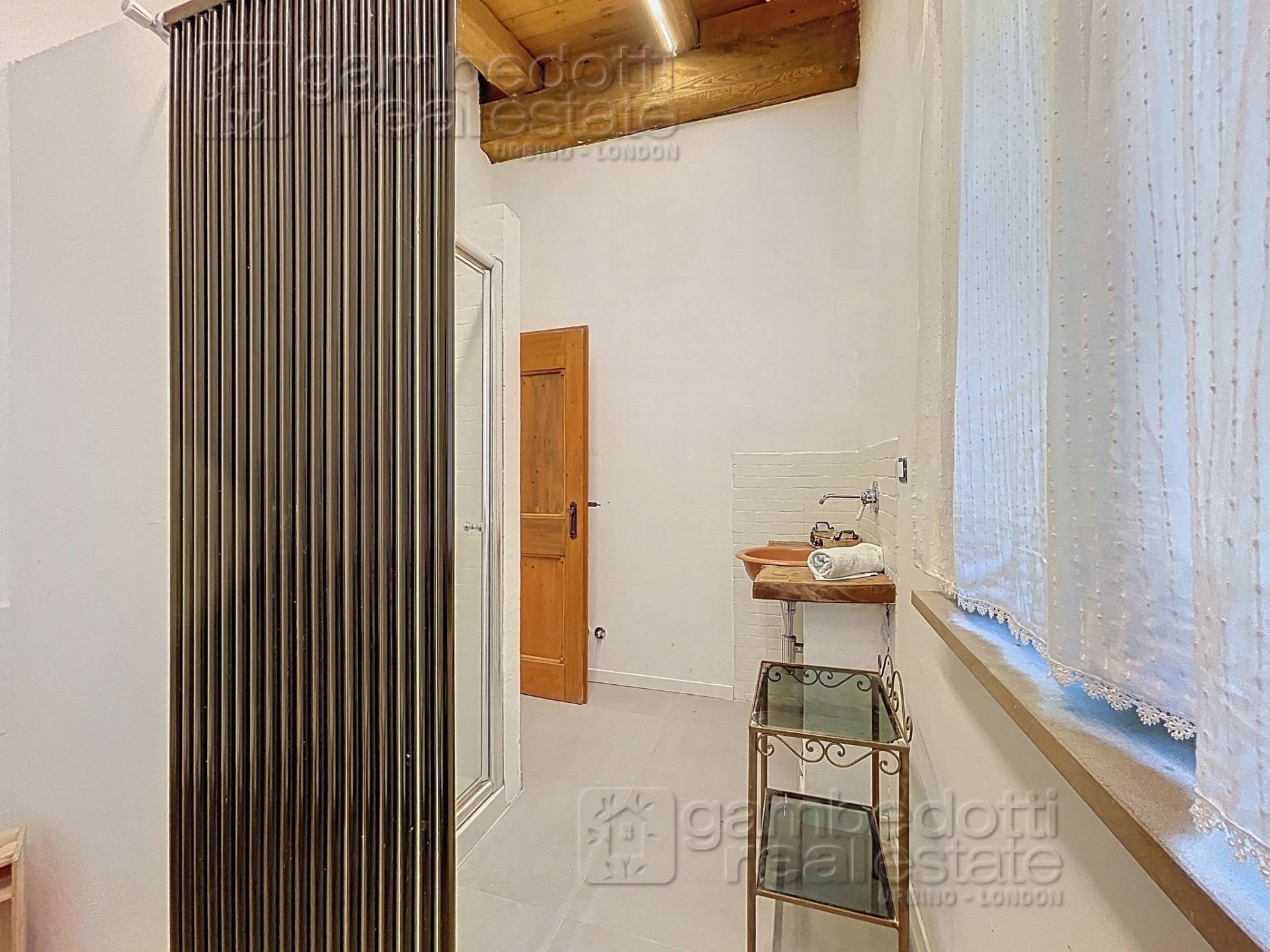 Villa in vendita a Urbino (PU)