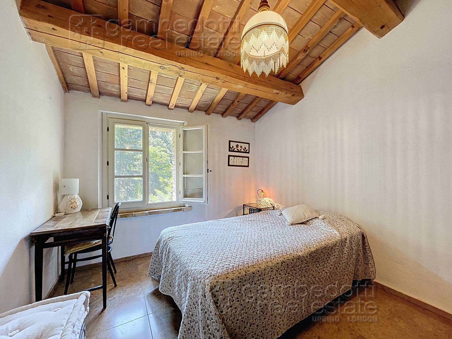 Villa in vendita a Urbino (PU)