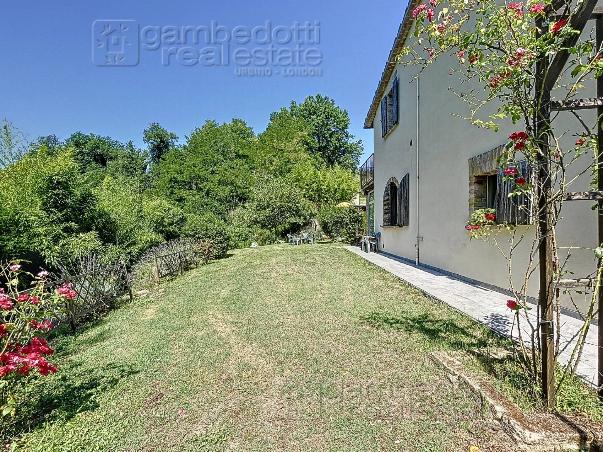Villa in vendita a Urbino (PU)