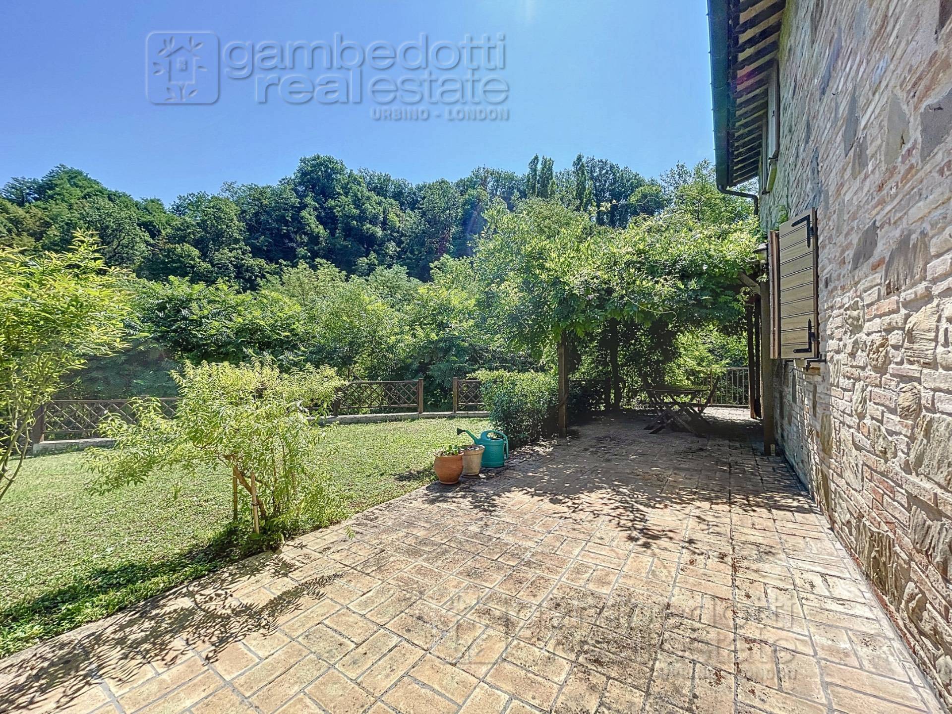 Villa in vendita a Urbino (PU)