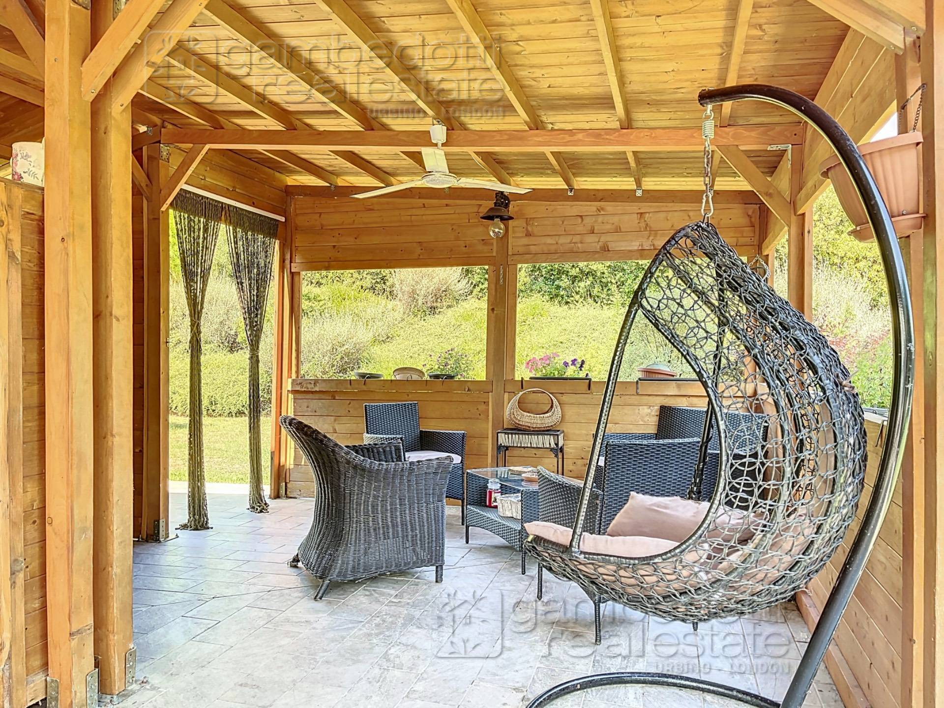 Villa in vendita a Urbino (PU)