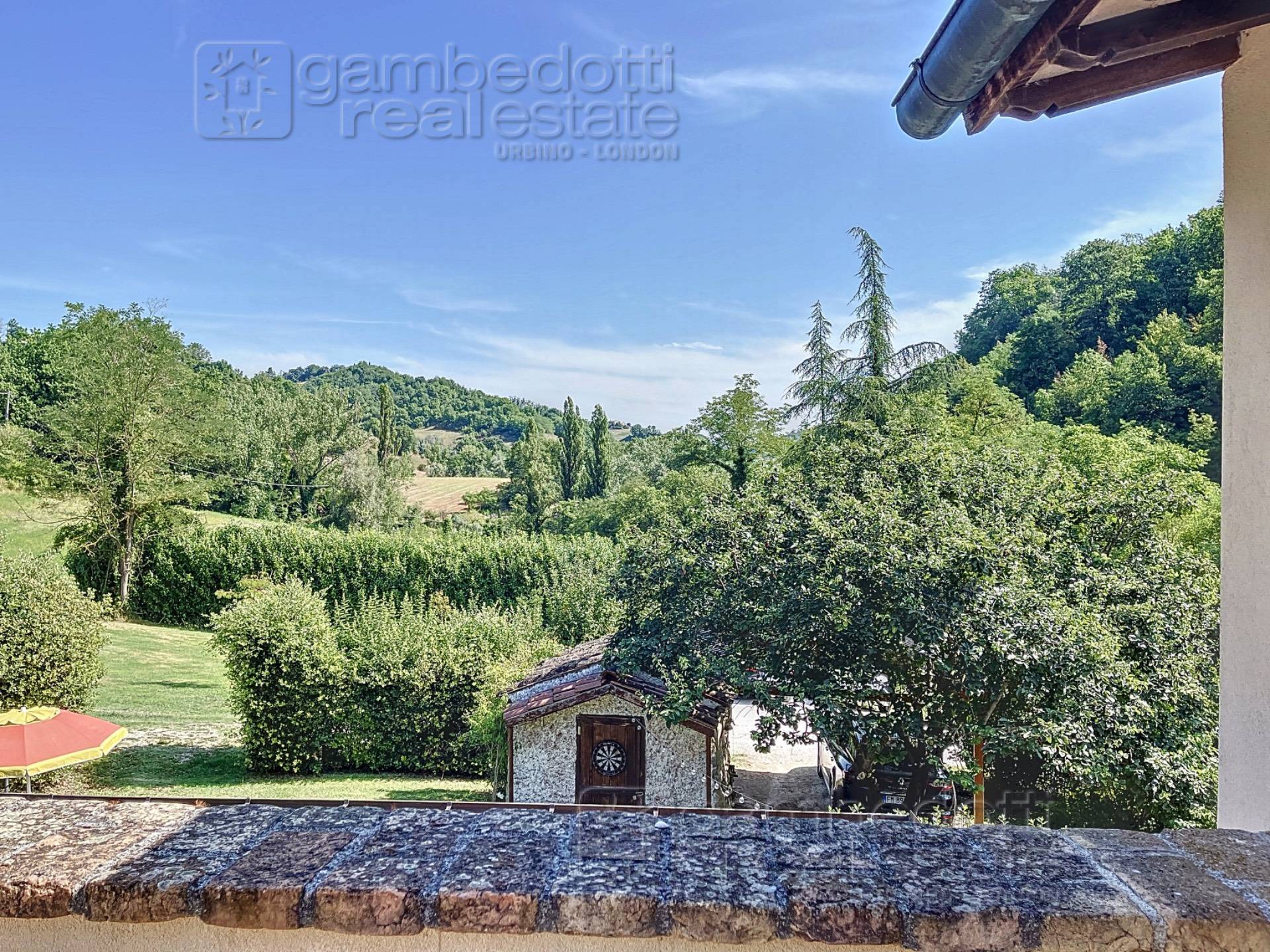 Villa in vendita a Urbino (PU)