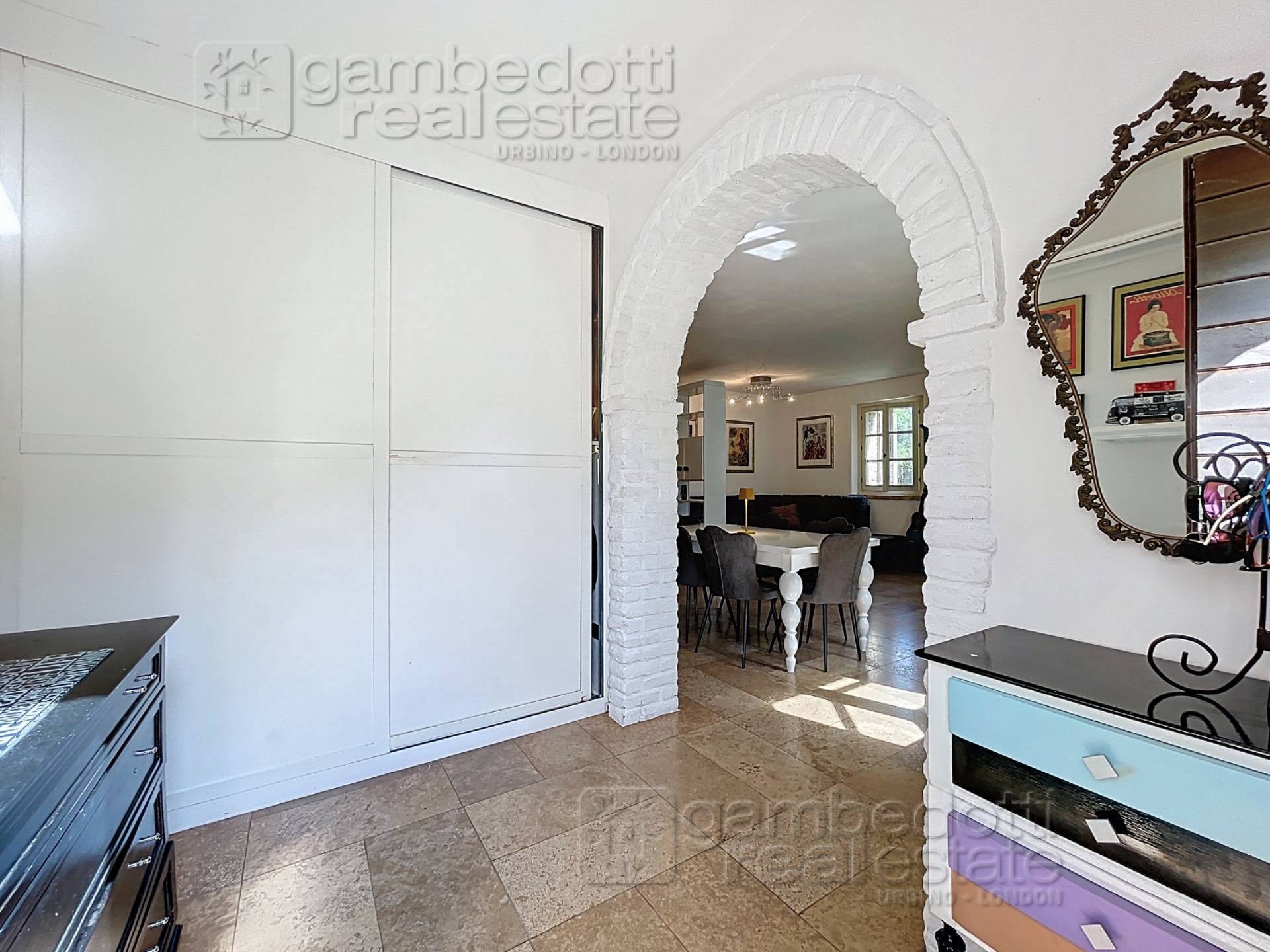 Villa in vendita a Urbino (PU)