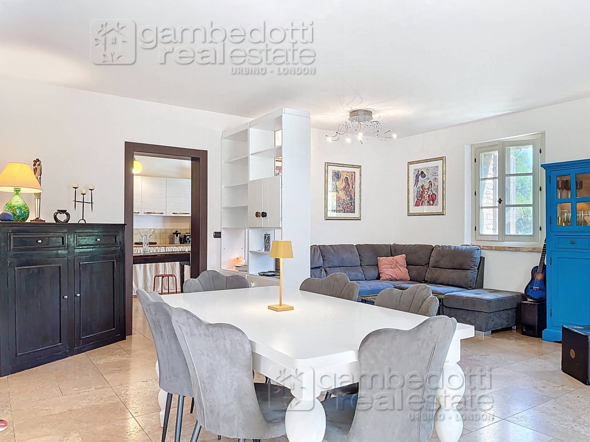 Villa in vendita a Urbino (PU)