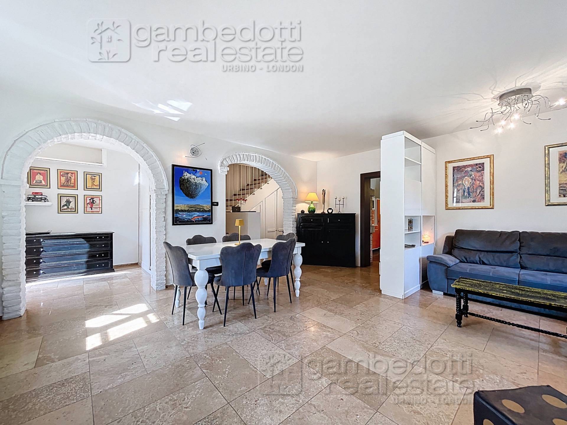 Villa in vendita a Urbino (PU)