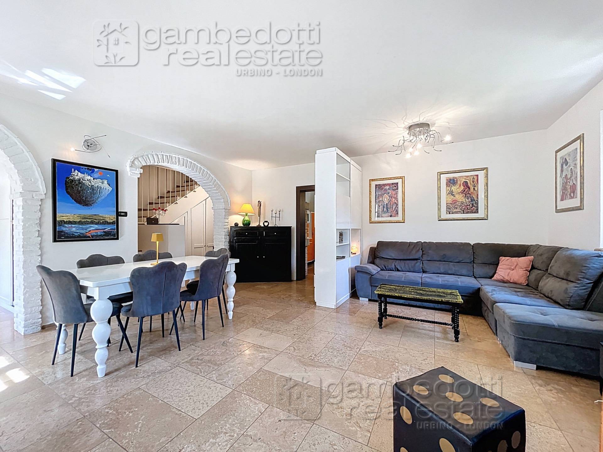 Villa in vendita a Urbino (PU)