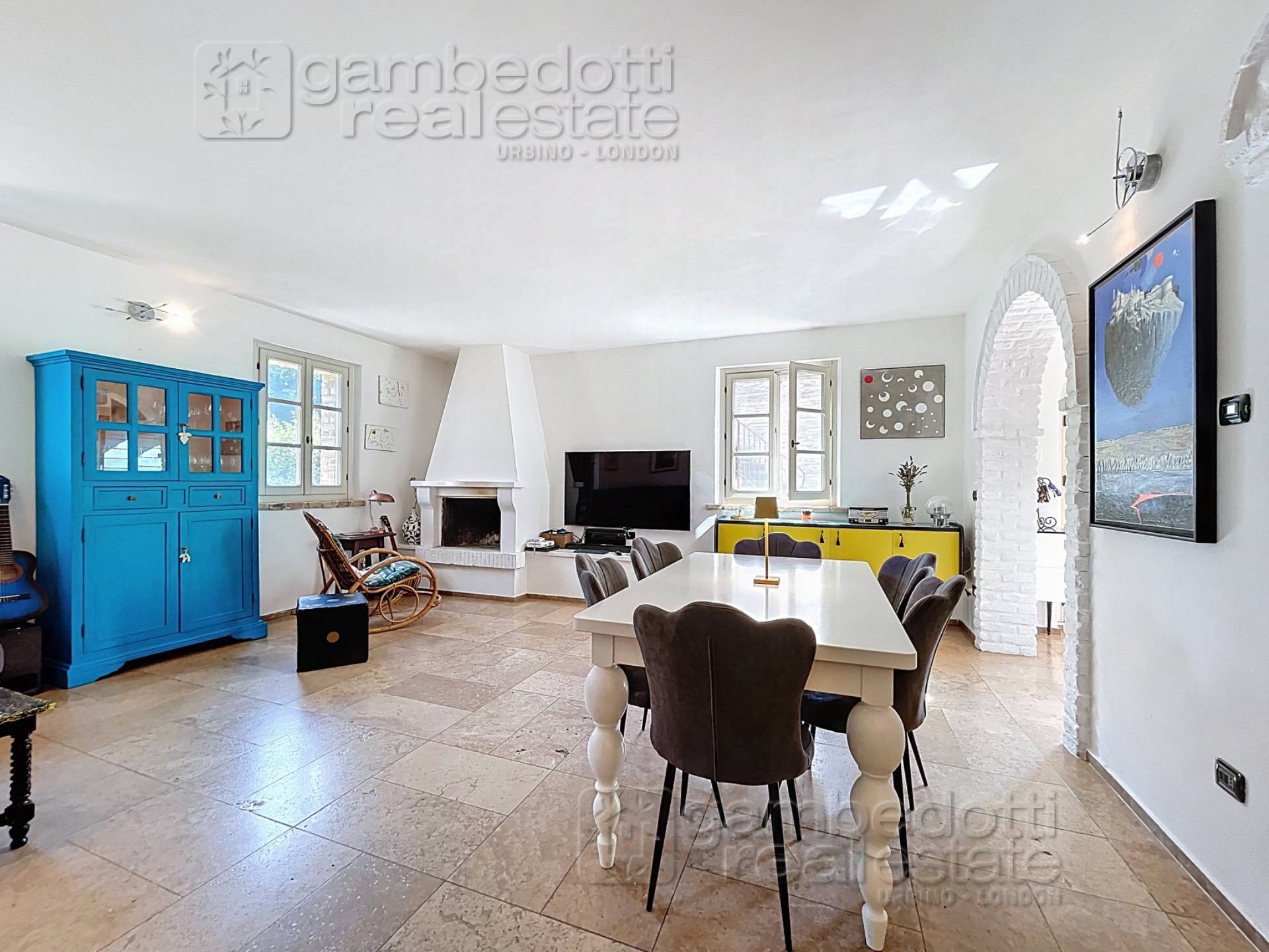 Villa in vendita a Urbino (PU)