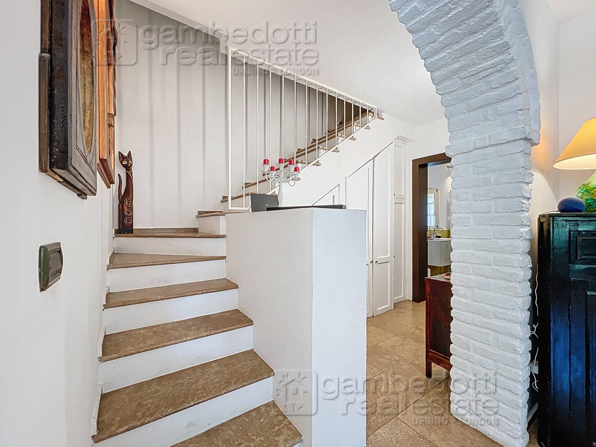 Villa in vendita a Urbino (PU)