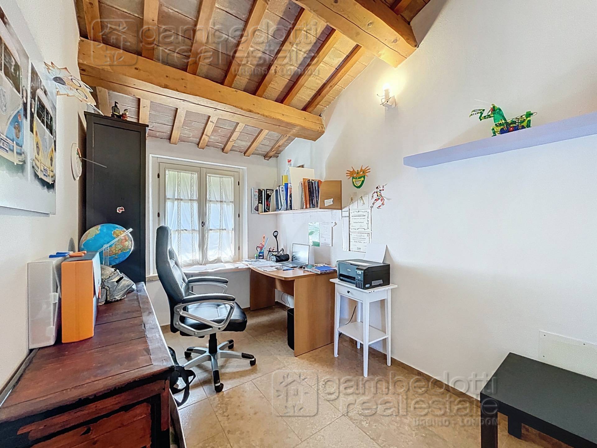 Villa in vendita a Urbino (PU)