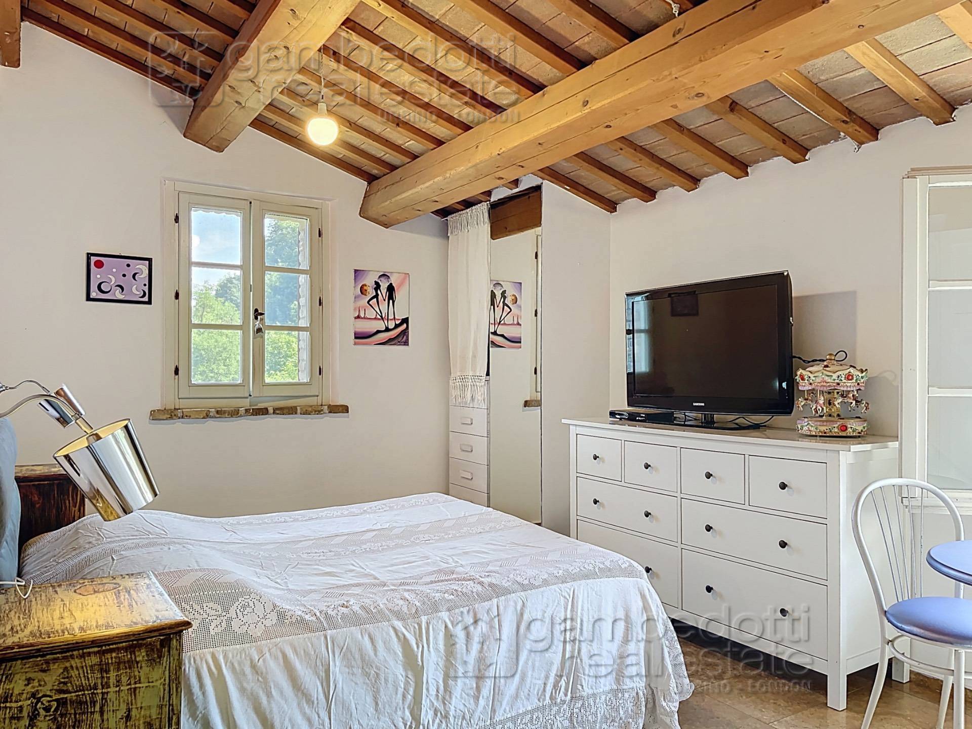 Villa in vendita a Urbino (PU)