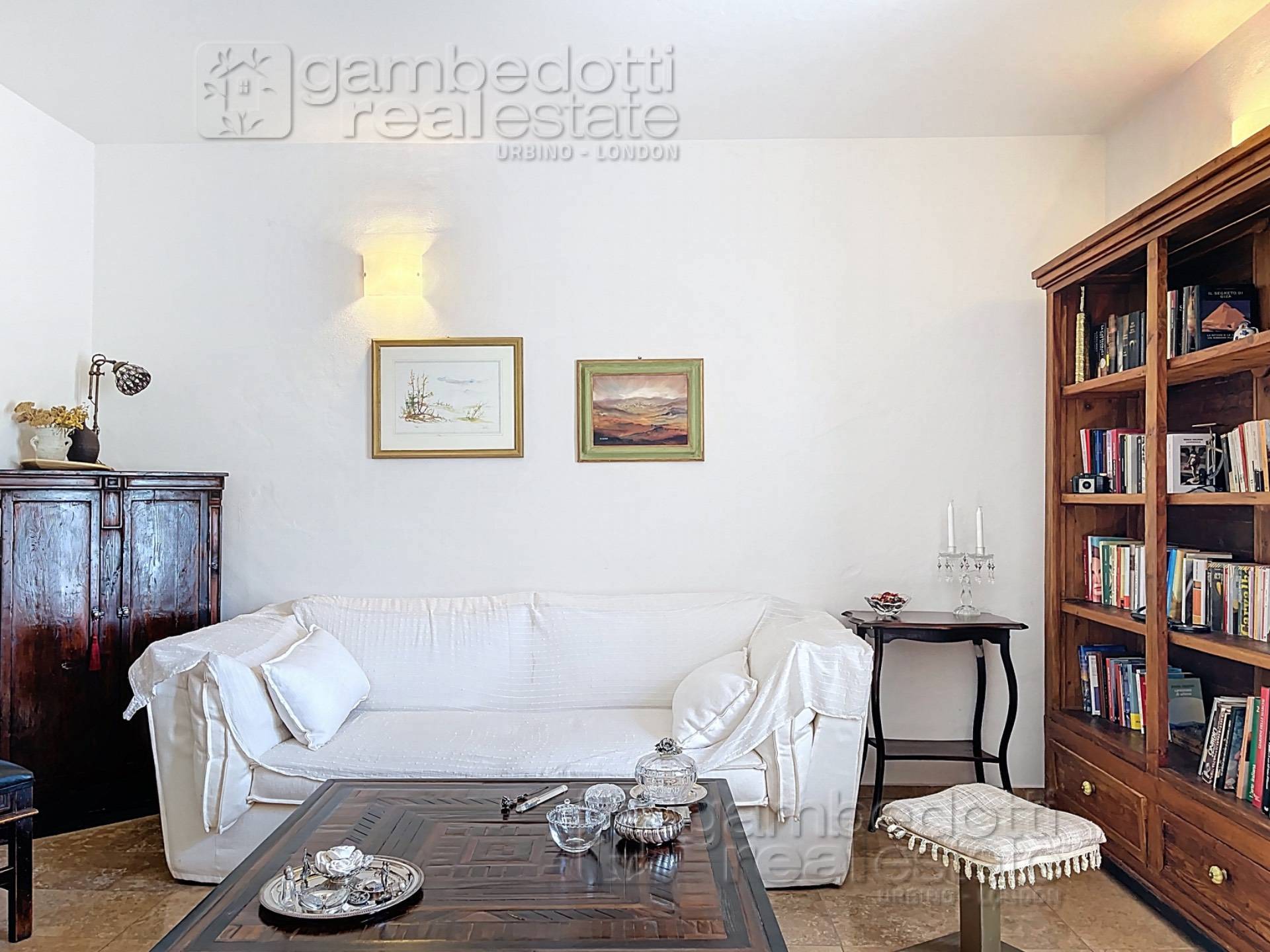 Villa in vendita a Urbino (PU)
