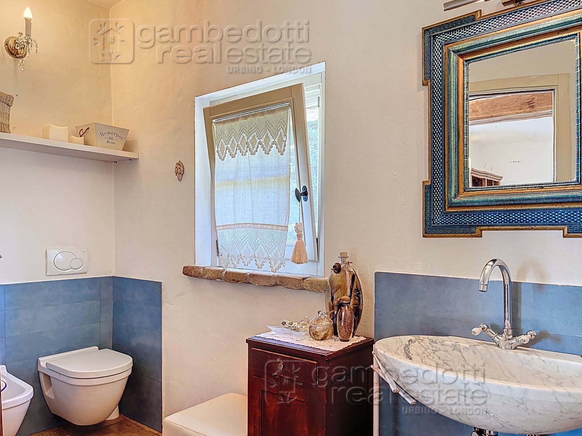 Villa in vendita a Urbino (PU)