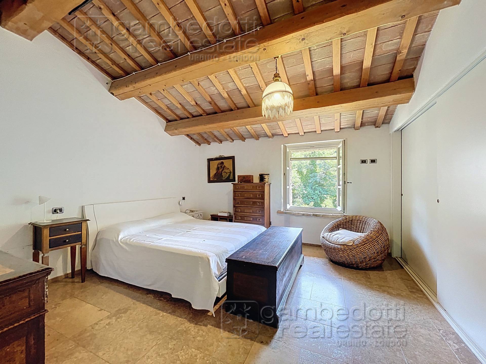 Villa in vendita a Urbino (PU)