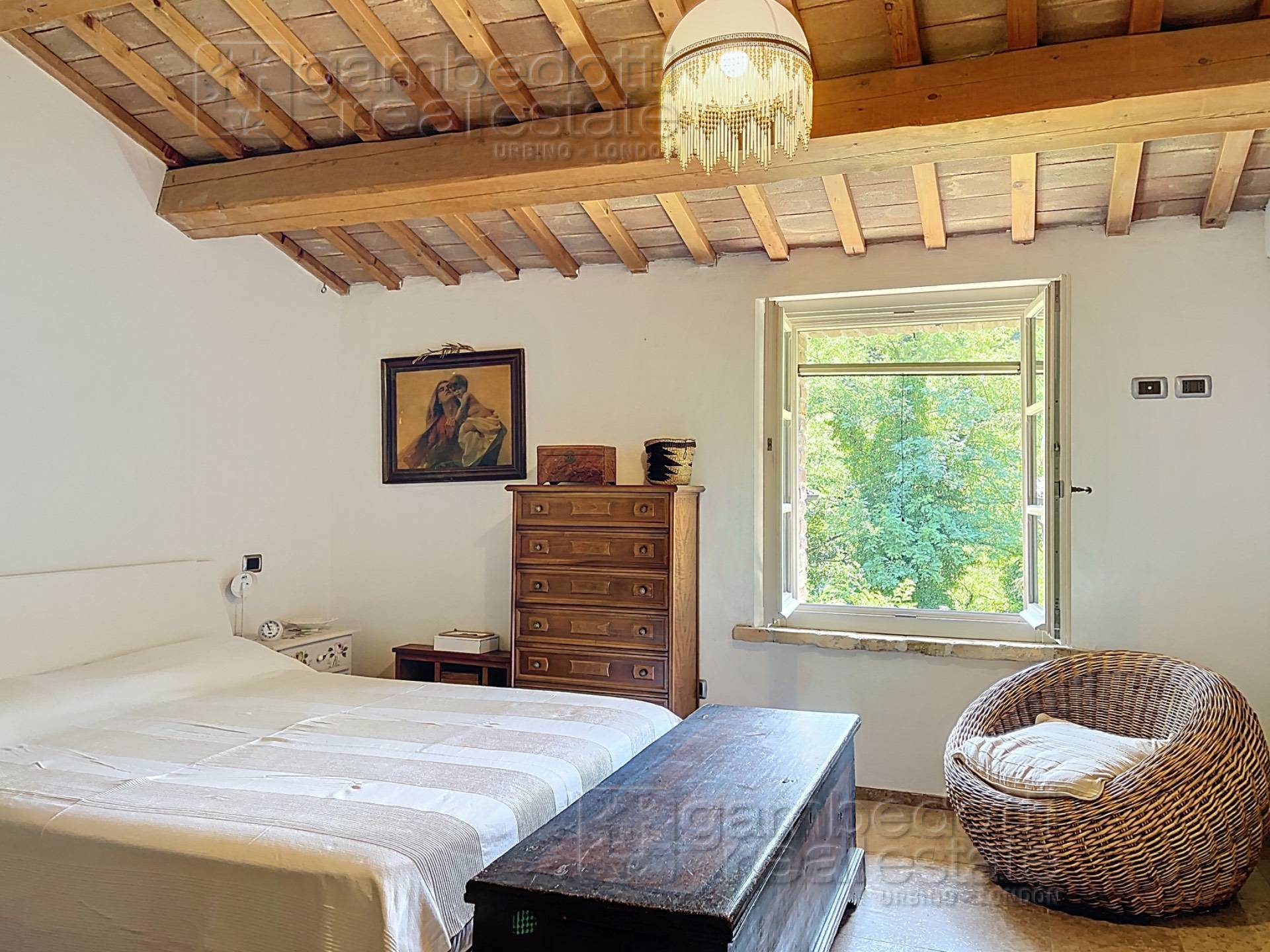 Villa in vendita a Urbino (PU)