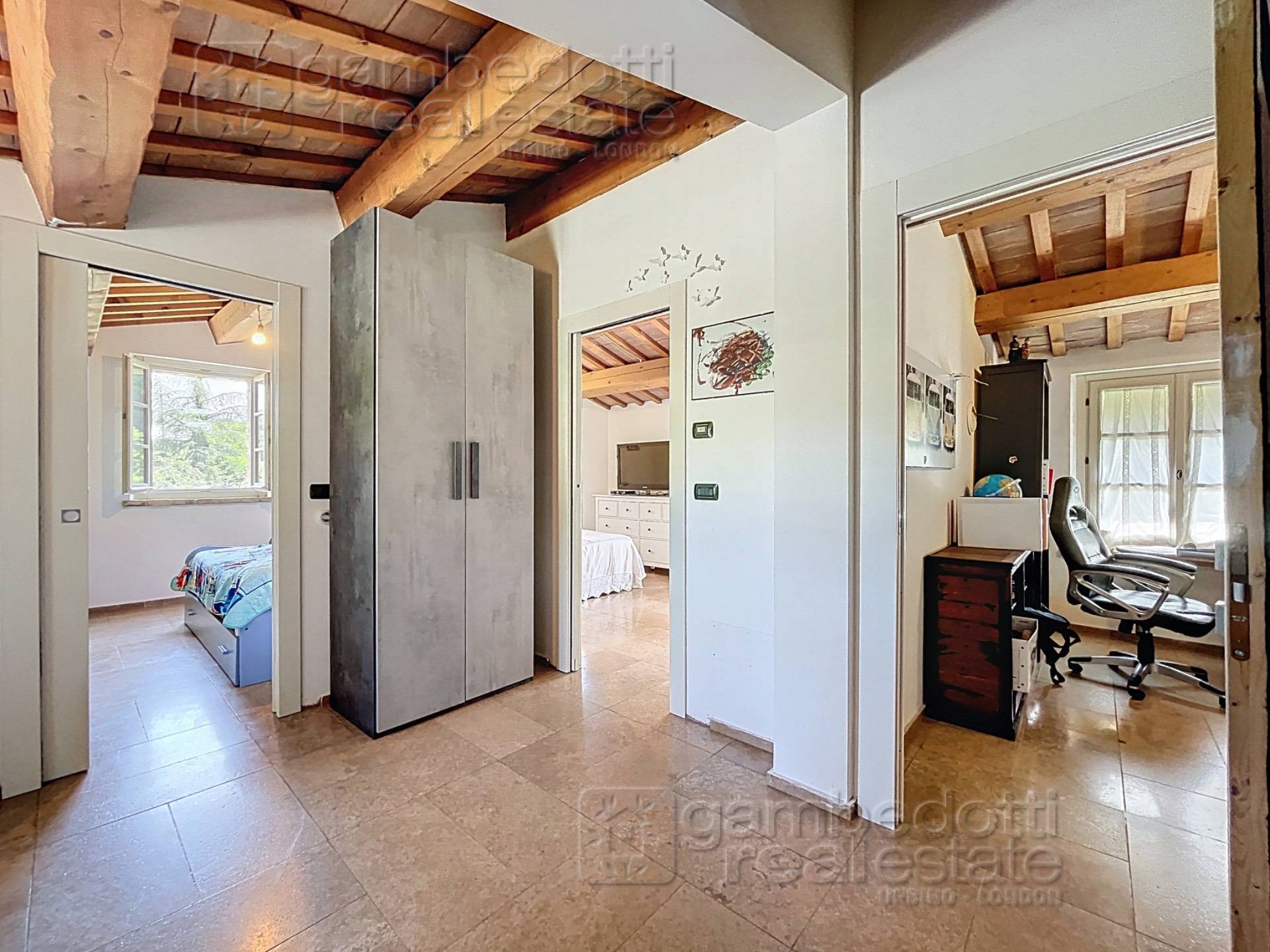 Villa in vendita a Urbino (PU)