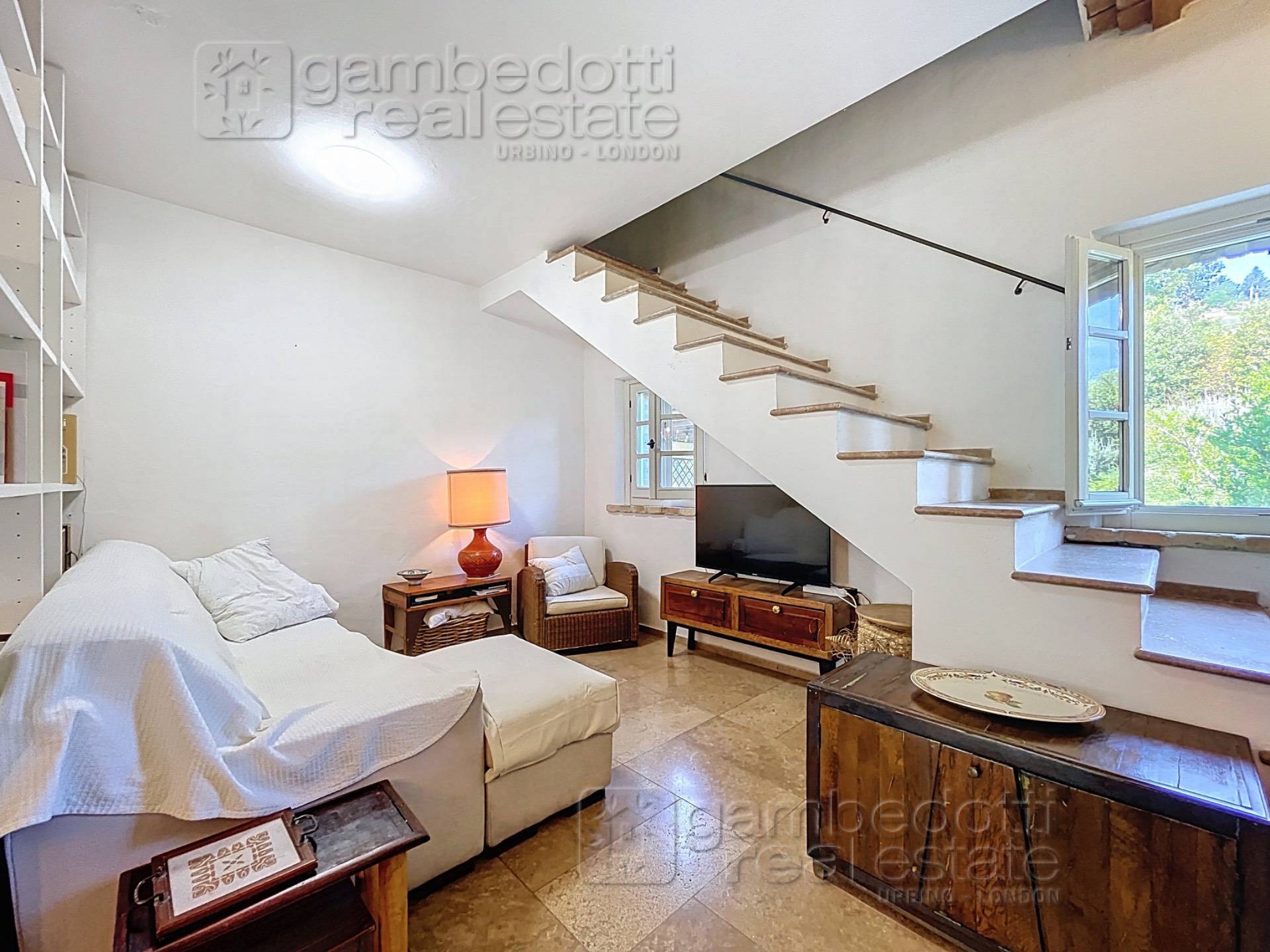 Villa in vendita a Urbino (PU)